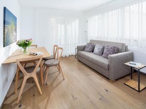 23872344-Ferienwohnung-2-Norderney-300x225-2