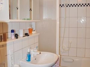 23833061-Ferienwohnung-2-Norderney-300x225-5