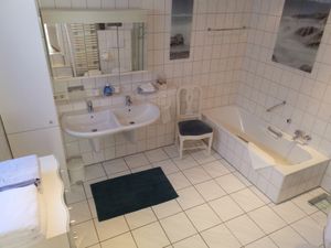 23833085-Ferienwohnung-3-Norderney-300x225-5