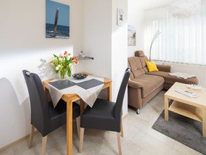 23884830-Ferienwohnung-2-Norderney-300x225-5