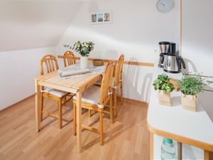 23884833-Ferienwohnung-2-Norderney-300x225-4