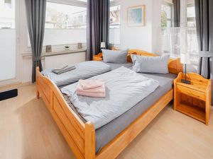 23884844-Ferienwohnung-4-Norderney-300x225-4