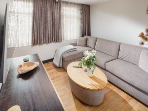 23884852-Ferienwohnung-2-Norderney-300x225-1