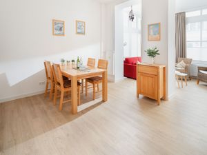 23885684-Ferienwohnung-3-Norderney-300x225-3