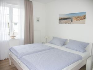 23886590-Ferienwohnung-2-Norderney-300x225-5