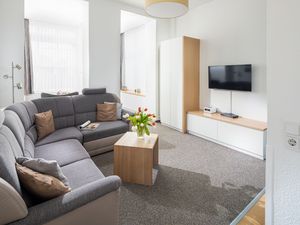 24047815-Ferienwohnung-4-Norderney-300x225-2