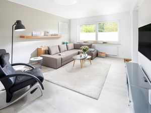 23872342-Ferienwohnung-4-Norderney-300x225-3