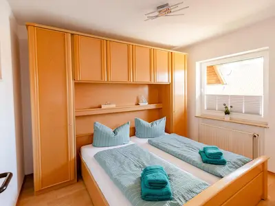 Schlafzimmer 2