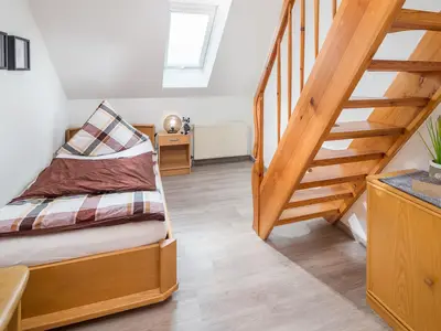 Schlafzimmer 2