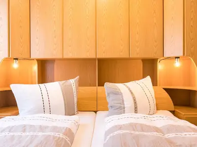 Schlafzimmer 2