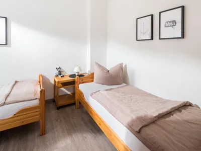 Schlafzimmer 2
