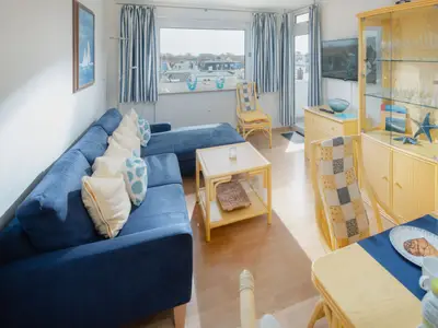 Photo, INSIDE, OUTSIDE