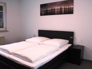 22935913-Ferienwohnung-4-Norderstedt-300x225-5