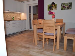 22881033-Ferienwohnung-8-Nordheim am Main-300x225-5