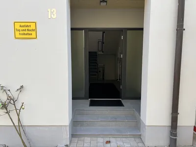 Eingang Treppenhaus Ferienwohnung 2. OG Süd