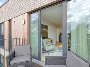 23762126-Ferienwohnung-6-Nordstrand-300x225-1