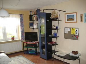 2389297-Ferienwohnung-4-Nordstrand-300x225-4