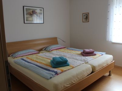 Schlafzimmer 1