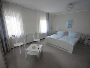 23383901-Ferienwohnung-2-Nordstrand-300x225-3