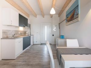 23966939-Ferienwohnung-2-Nordstrand-300x225-4