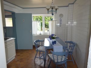 24043136-Ferienwohnung-3-Nordstrand-300x225-2