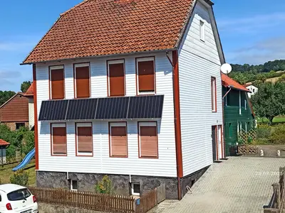 Ferienhaus Ansicht Parkfläche