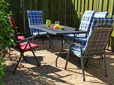 Terrasse Tisch u Stühle