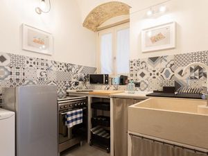 22645377-Ferienwohnung-4-Noto-300x225-4