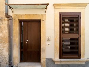 23977122-Ferienwohnung-4-Noto-300x225-5