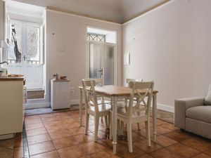 24010021-Ferienwohnung-4-Noto-300x225-3