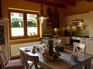 23536943-Ferienwohnung-4-Nottensdorf-300x225-3