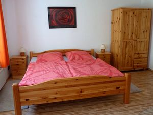 23835612-Ferienwohnung-2-Nottfeld-300x225-2