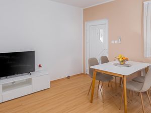 24002824-Ferienwohnung-3-Nova Vas-300x225-3