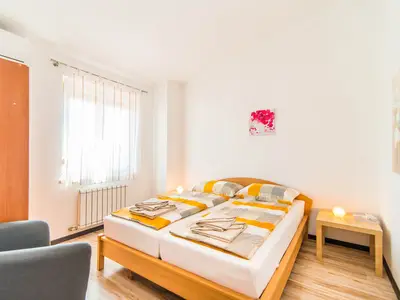 Ferienwohnung für 8 Personen (140 m²) in Nova Vas 9/10