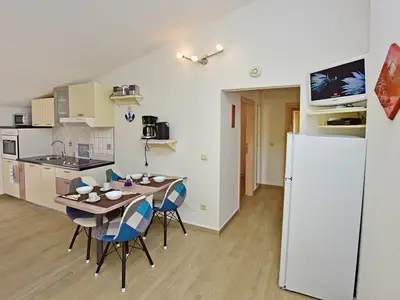Ferienwohnung für 3 Personen (57 m²) in Nova Vas 9/10