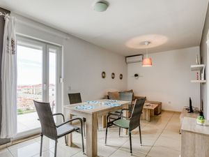 22461759-Ferienwohnung-4-Novalja-300x225-4