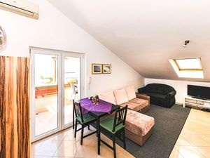 23369749-Ferienwohnung-3-Novalja-300x225-1