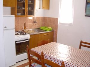 23929378-Ferienwohnung-4-Novalja-300x225-1