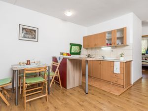 23725207-Ferienwohnung-5-Novalja-300x225-4