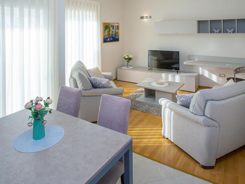 23740411-Ferienwohnung-4-Novalja-800x600-1