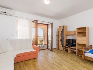 23746971-Ferienwohnung-4-Novalja-300x225-4