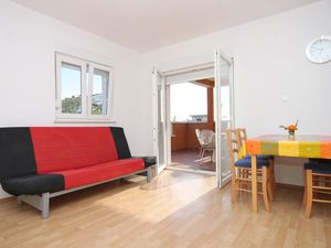 18924031-Ferienwohnung-5-Novalja-300x225-1