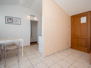 19128369-Ferienwohnung-4-Novalja-300x225-4