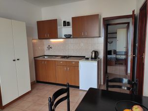 22641853-Ferienwohnung-2-Novalja-300x225-3