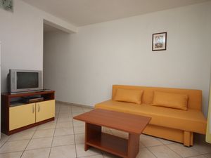 23929164-Ferienwohnung-4-Novalja-300x225-2