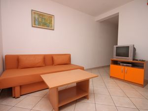 23929165-Ferienwohnung-3-Novalja-300x225-2