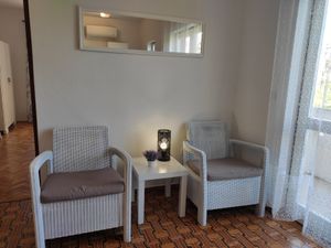 23933265-Ferienwohnung-3-Novalja-300x225-3