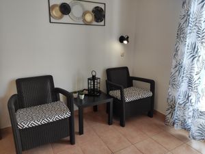 23933263-Ferienwohnung-2-Novalja-300x225-2