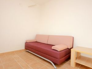 23930750-Ferienwohnung-6-Novalja-300x225-2