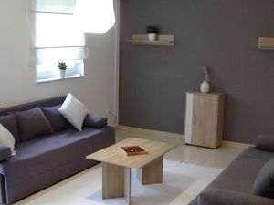 23932952-Ferienwohnung-8-Novalja-300x225-1